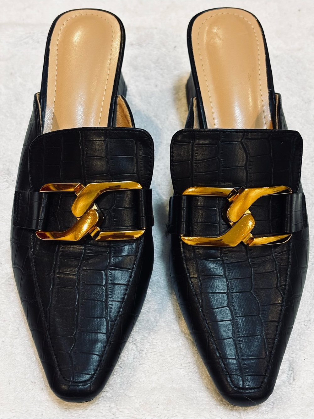 Brand New Heels By Anything But Monday  - Size 5.5 - Heel 2.5 Inches - Box 87